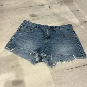 BDG Denim Ripped Shorts Mid Rise Vintage Fit